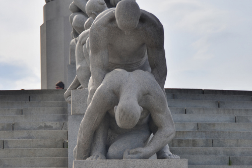 Gay-Sex-Statue.jpg
